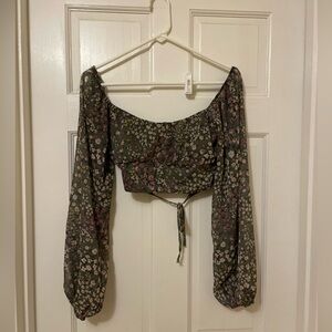 Green floral long-sleeve open back top